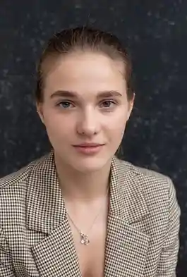 Emily Carter, COO, Global Logistics Solutions