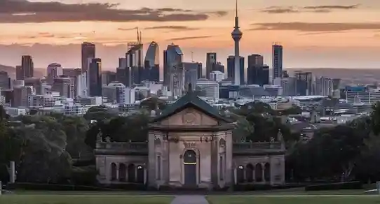  Adelaide & Canberra