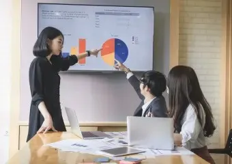 Continuous Data Monitoring & Feedback Loops Continuous Data Monitoring & Feedback Loops